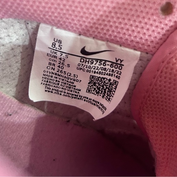 Nike Dunk Low triple pink “Barbie” sneakers- fits women sz 8.5 - Picture 6 of 11